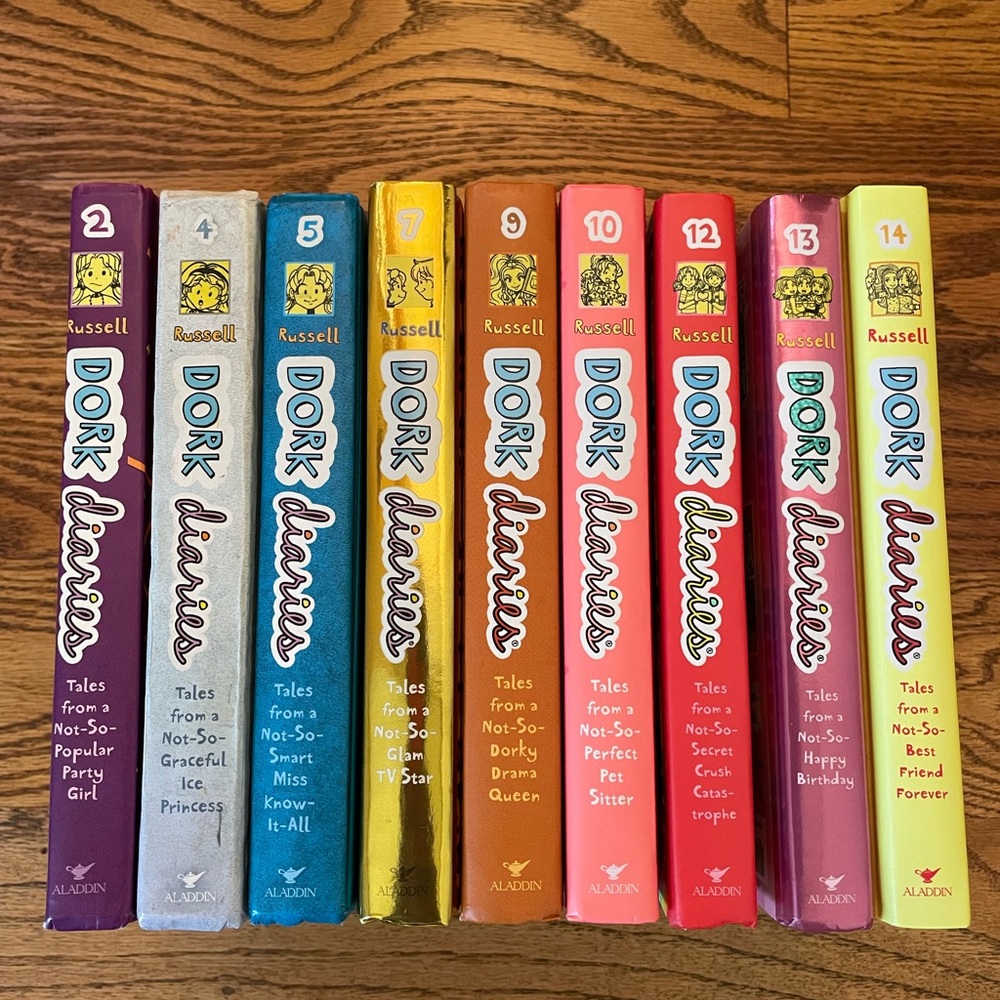 DORK DIARIES SET